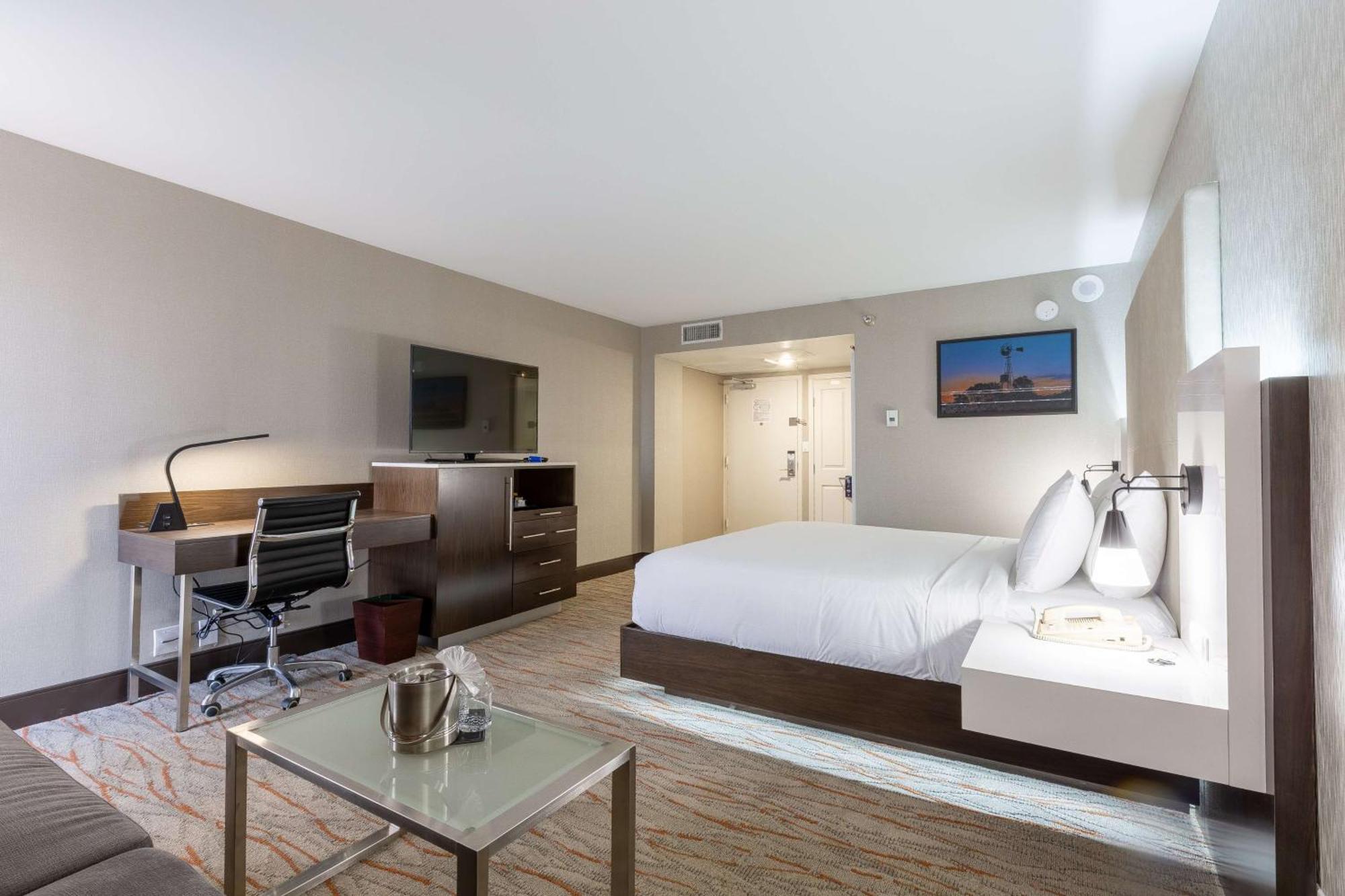 Doubletree By Hilton Dallas/Ричардсон Экстерьер фото