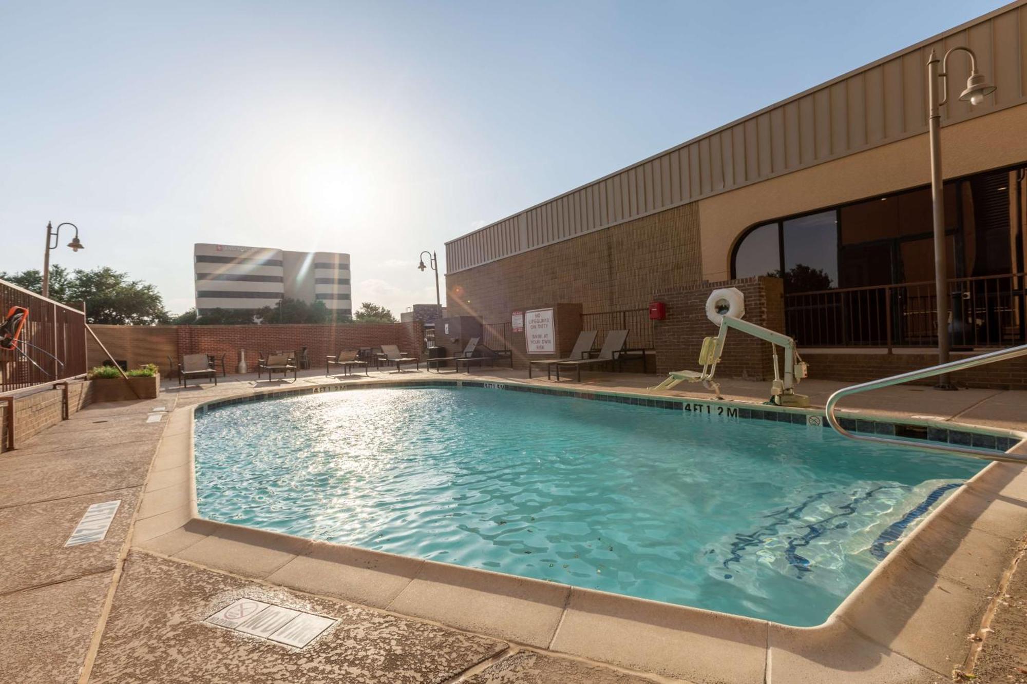 Doubletree By Hilton Dallas/Ричардсон Экстерьер фото